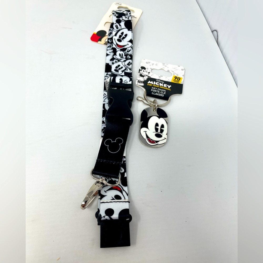 Mickey Mouse Black & White Breakaway Lanyard with detachable Key Chain